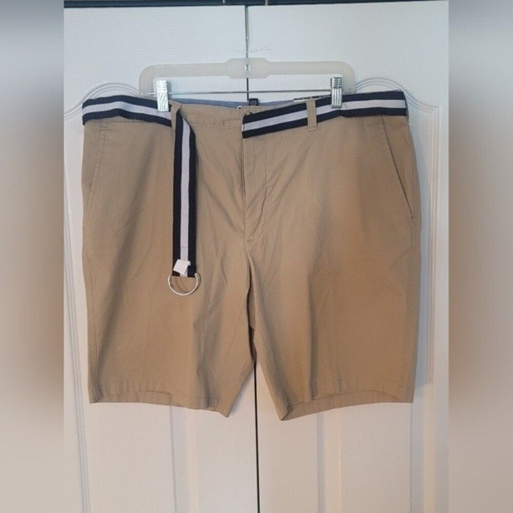 NWT Club Room Beige Belted Shorts Size 40